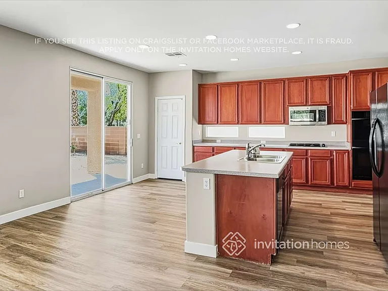 3316 Chesterbrook Ct — Photo 9
