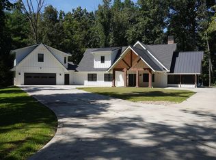 226 Meadowood Rd, Newport, TN 37821