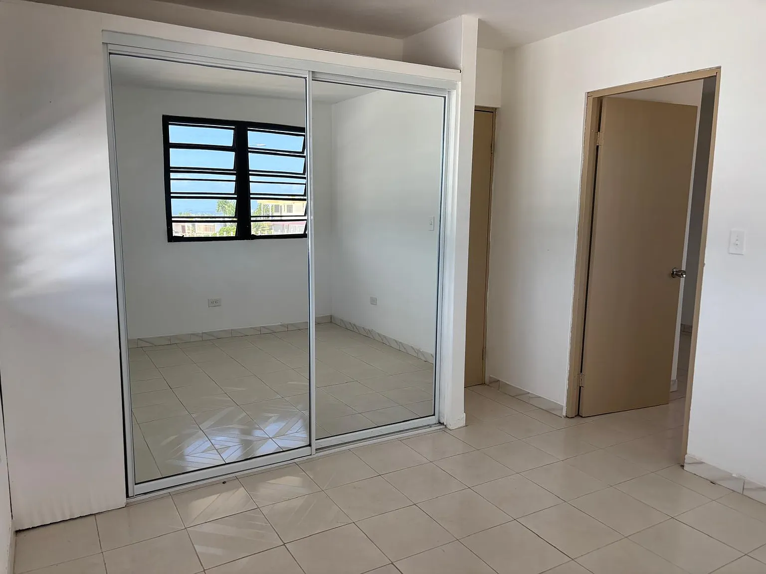 G1-99 Calle 41 — Photo 4