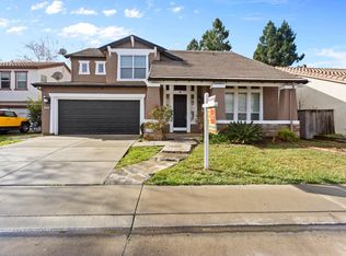 9562 E Park Dr, Elk Grove, CA 95624