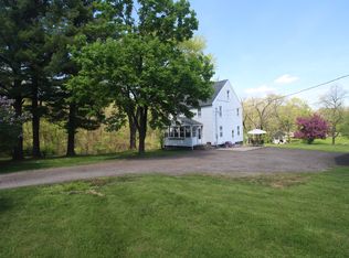 950 44th St SE, Cedar Rapids, IA 52403