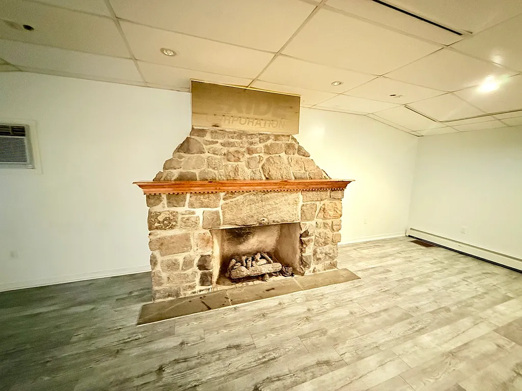 2 bed, $1,500 — Photo 4