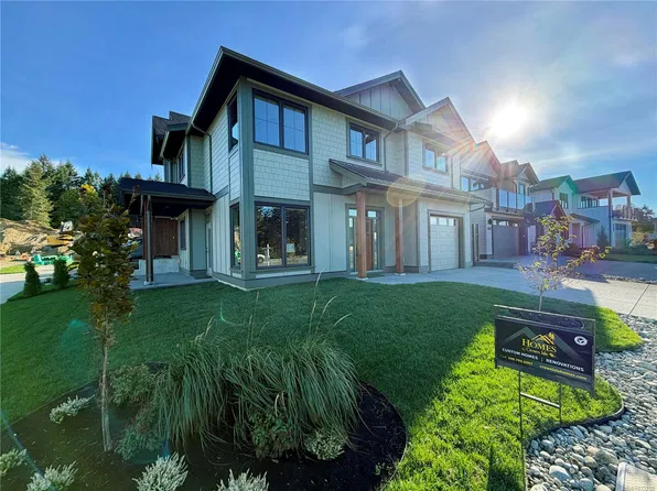 1675 Crown Isle Blvd, Courtenay, BC V9N 9W1
