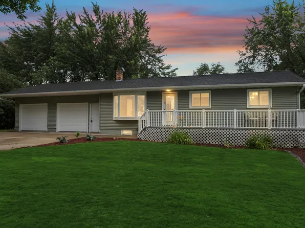 10050 Darrow Ave NE, Monticello, MN 55362