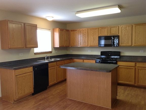 4th image of 2810 Twin Falls Dr