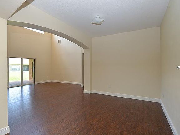 4th image of 3532 Somerset Cir