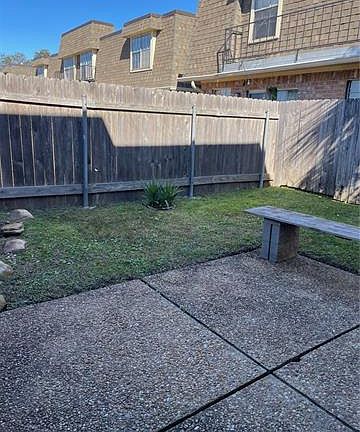 4th image of 1037 Carrollton Ave