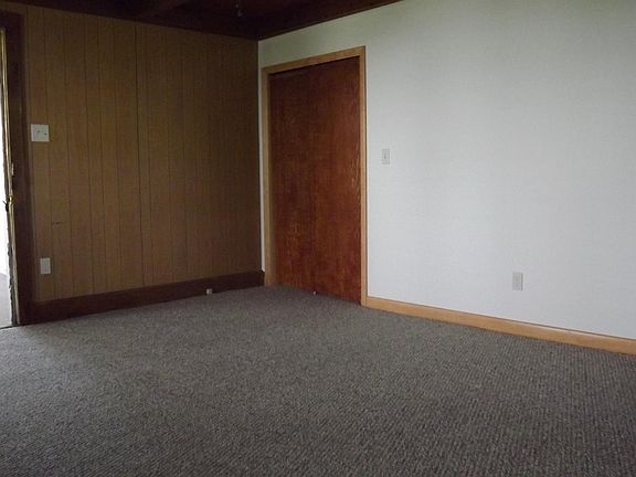 living room toward closet
