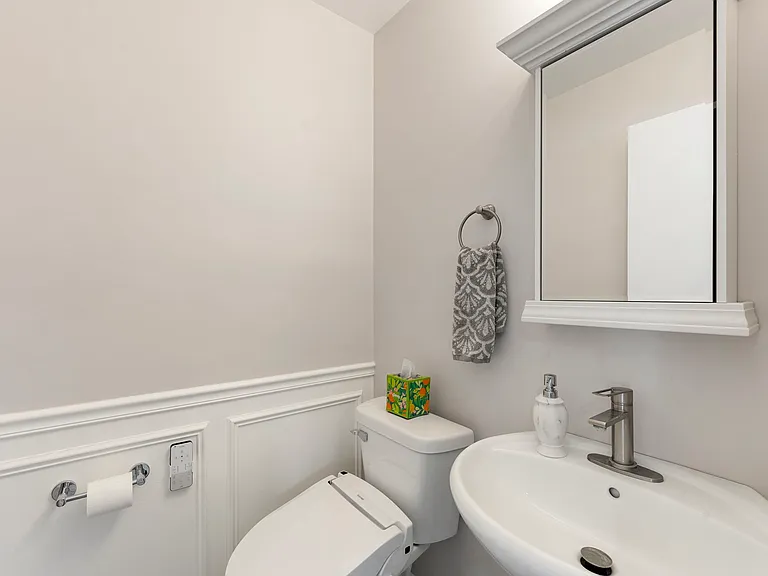 660 56th Pl — Photo 23