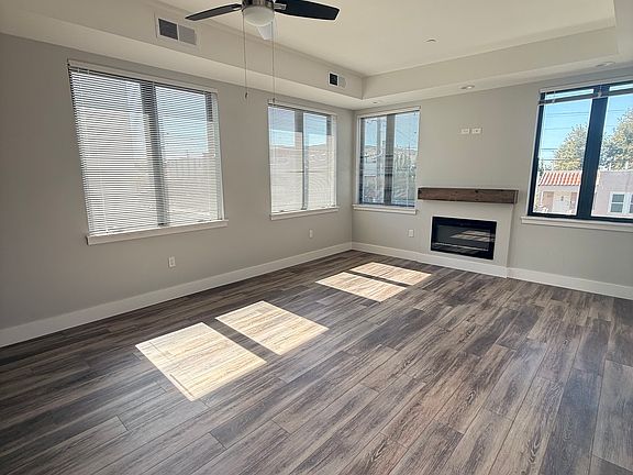 5th image of 1051 Kains Ave #B