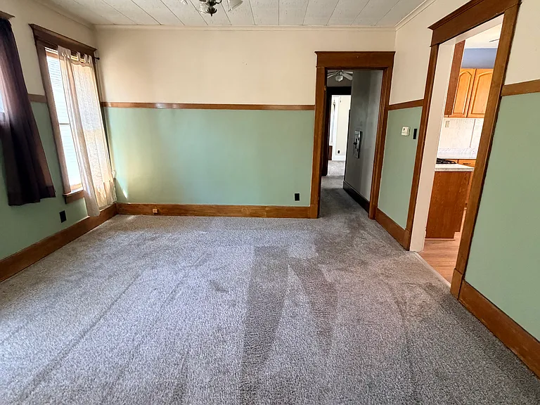 402 McKinley Pkwy #1 — Photo 11