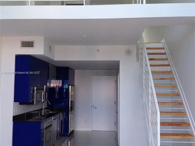 60 SW 13th St #3310 — Photo 2