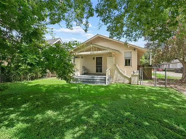 2801 Calhoun St, New Orleans, LA 70118