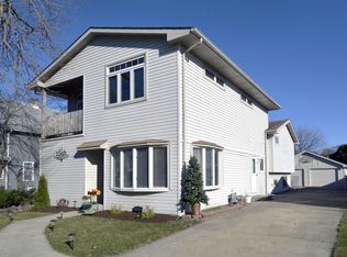 1457 Wedgewood Ave, Des Plaines, IL 60018