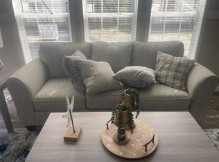 8054 Cahoon Dr, Jacksonville, FL 32221