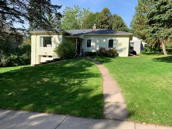 2531 E 3rd St, Duluth, MN 55812