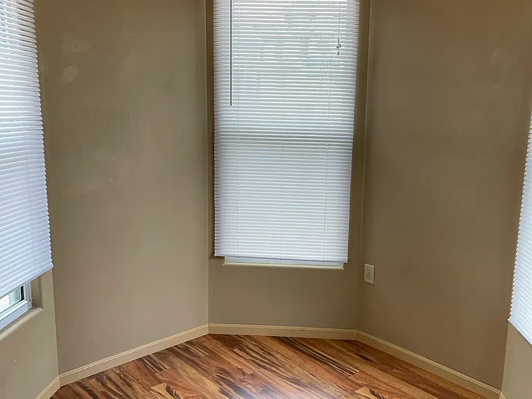 328 N Dubuque St #3 — Photo 5