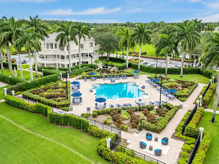 The Charleston Apartment Boca Raton