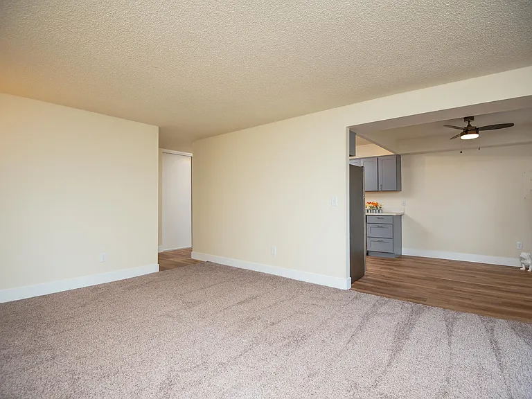 Caldera at Sunnybrook | Summit Premier Living Room