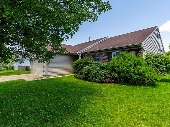3rd image of 6428 Copper Creek Pl