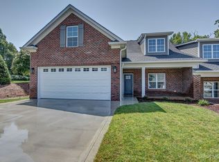 101 Abbington Ln, Shelby, NC 28150