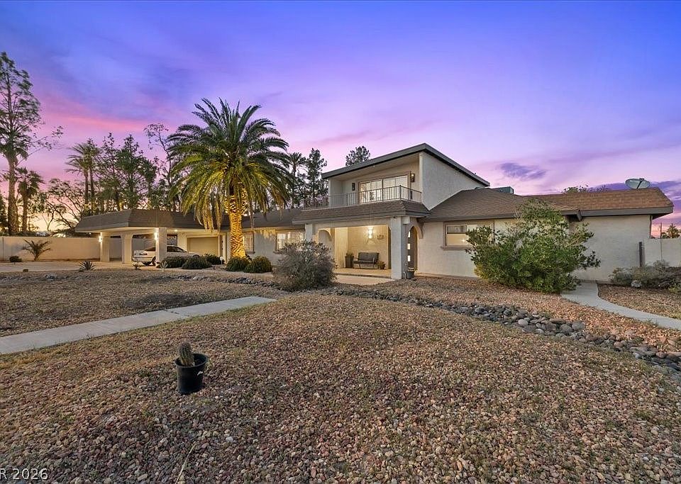 1st image of 2880 E Quail Ave
