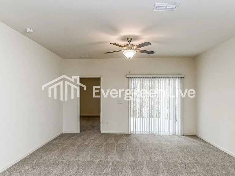 725 Shepard Rock Dr — Photo 4