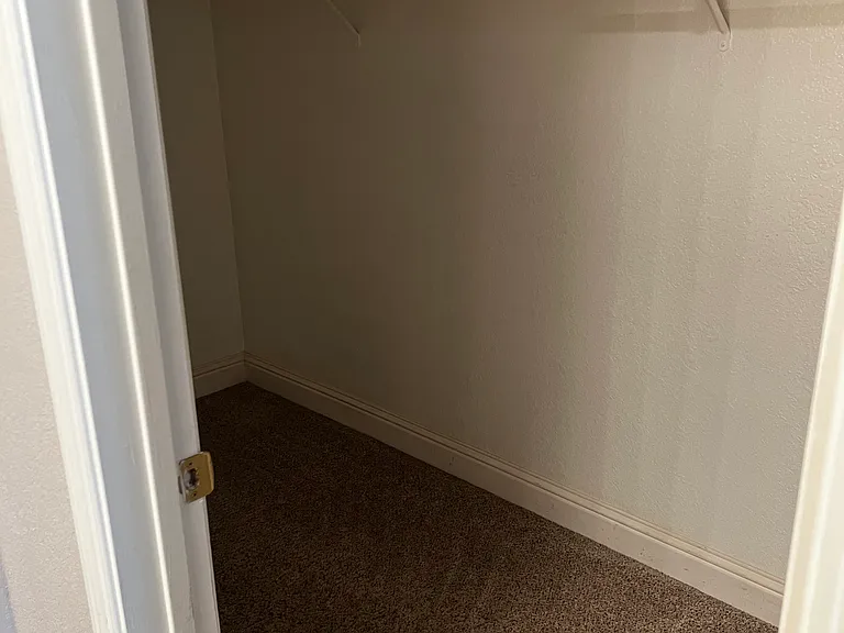 2220 Orchard Park Way — Photo 6