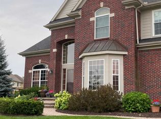1754 S Mill Ct, Lake Orion, MI 48360