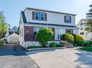 126 Scranton Avenue, Lynbrook, NY 11563