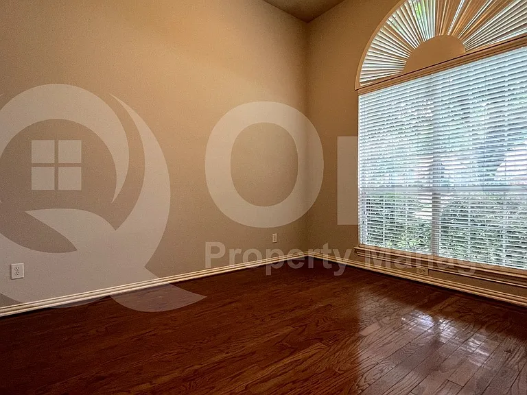 6798 Lee Meadow Dr — Photo 16