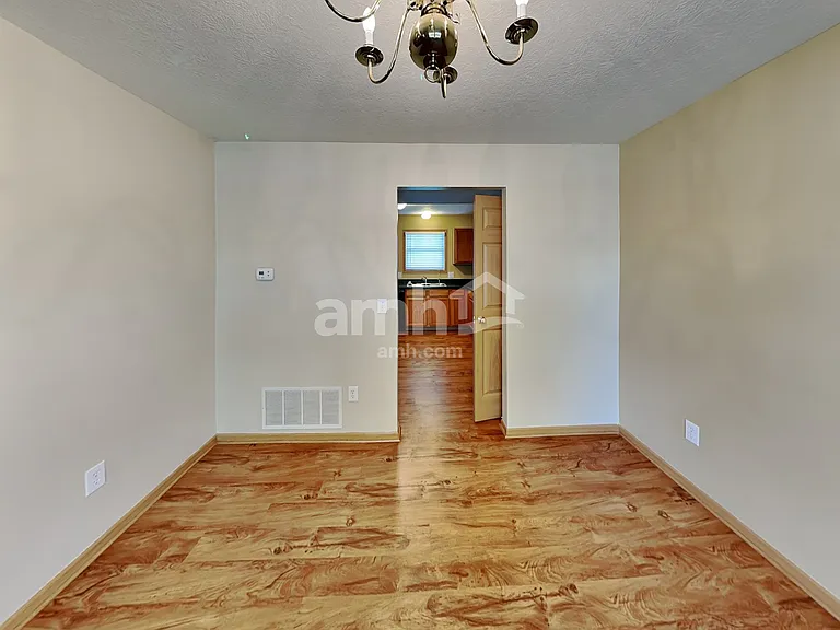 2395 Featherwood Dr — Photo 5