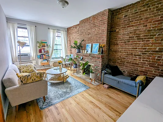 Rented by Guidance Realty Corp. | media 2