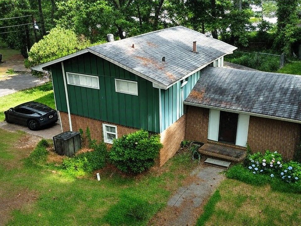 FRONT DOOR - ARIEL VIEW