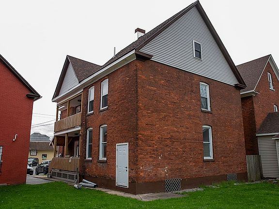 3rd image of 767 Rutger St