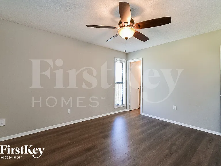 1152 Simmonsridge Dr — Photo 8