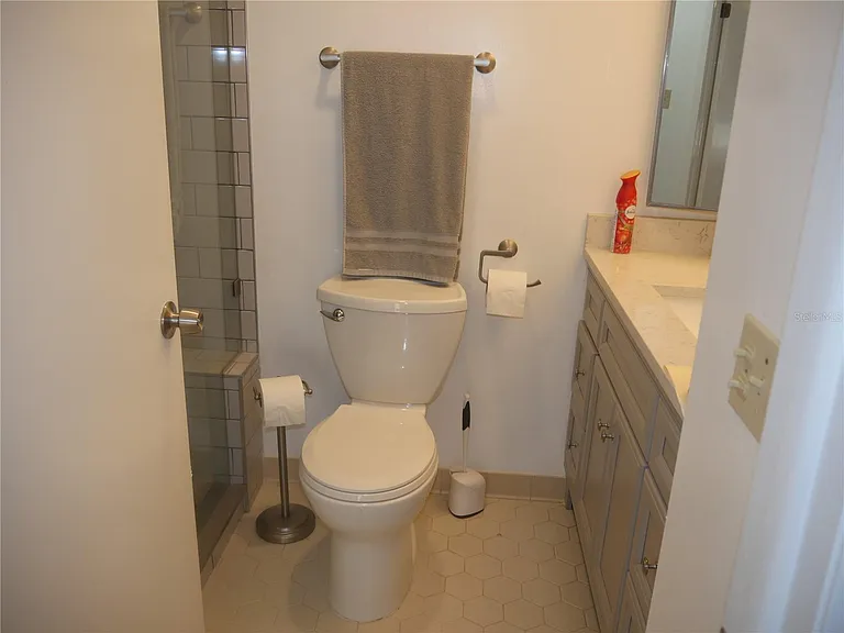 6165 Chesham Dr #5 — Photo 17