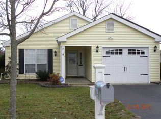 13 Turnbridge Row, Manchester, NJ 08759