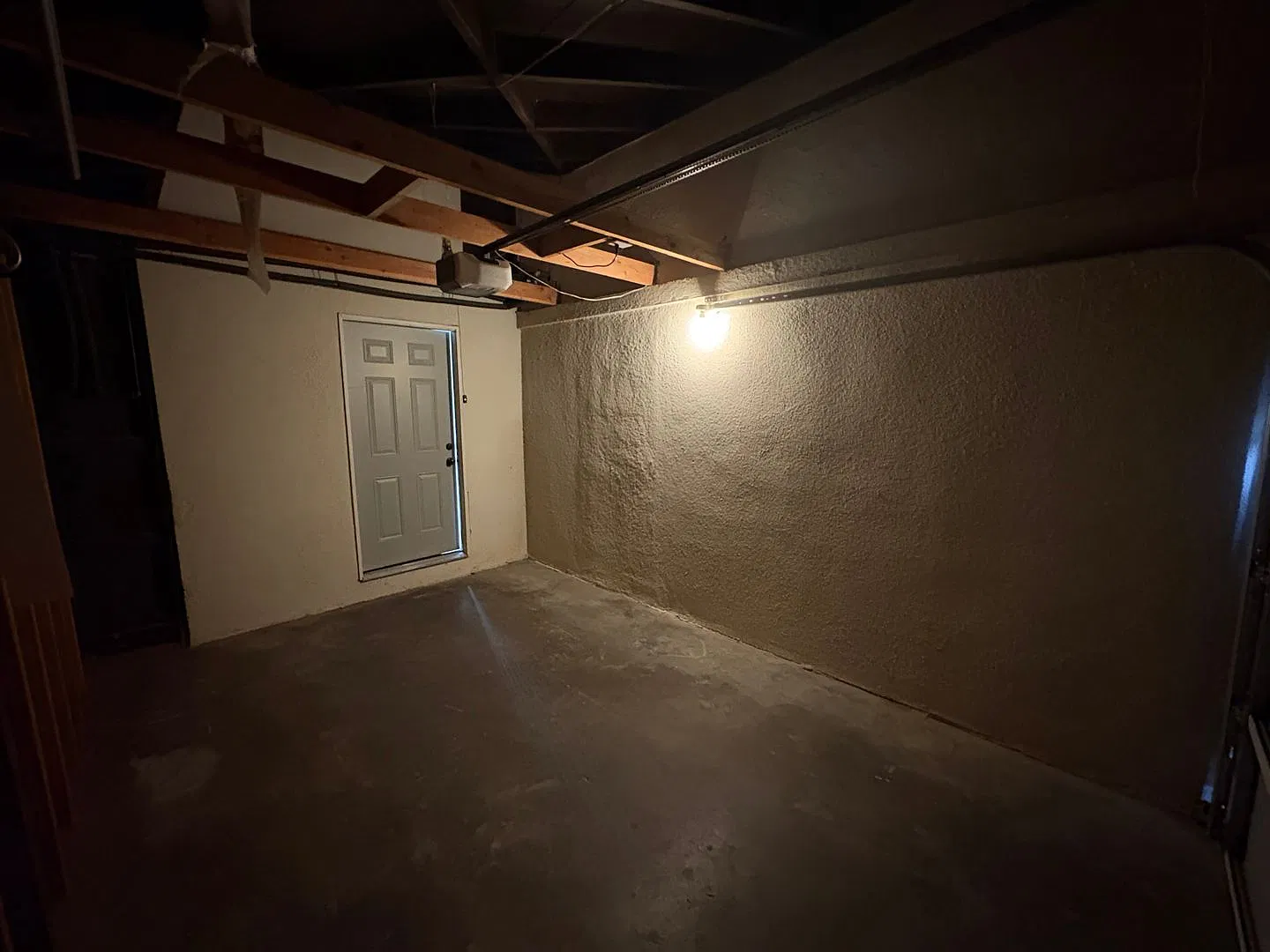 Spacious Lemoore home Near Shopping Center Rent Ready! — Photo 3
