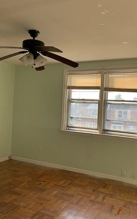 2nd image of 6305 Crafton St