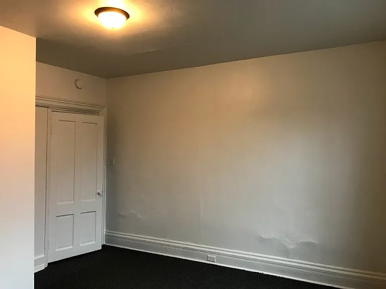 423 Parade St #1 — Photo 2