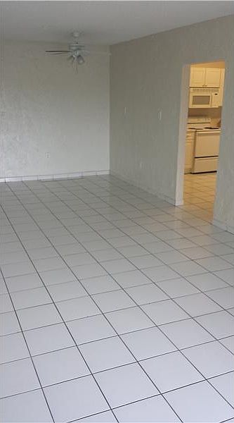 2nd image of 5100 SW 41st St APT 322
