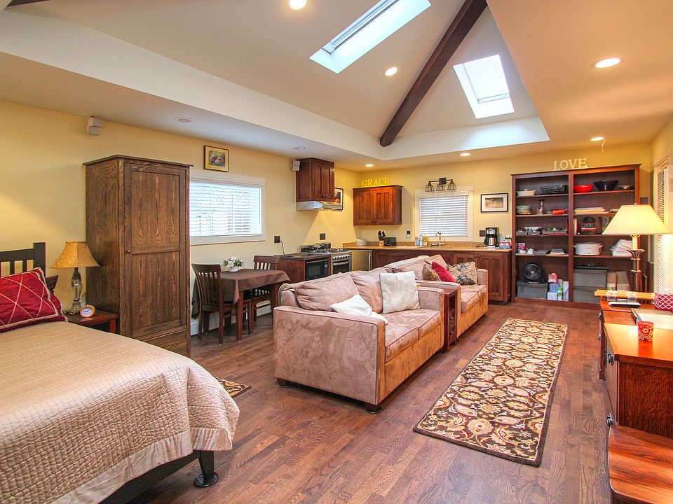1st image of 224 Sunset Ave #A