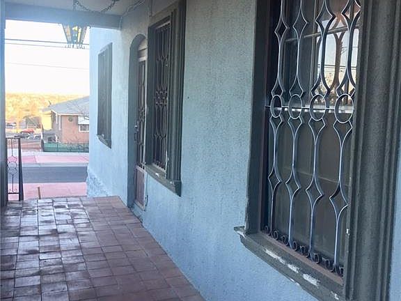 3rd image of 2328 Silver Ave