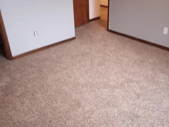 4042 56th St, Des Moines, IA 50310