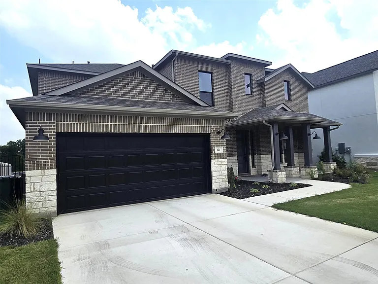 124 Ribera Dr — Photo 3