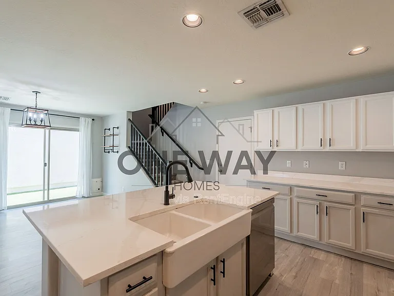 1057 S Deerfield Ln — Photo 16