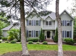 64 Highridge Rd, Bellingham, MA 02019