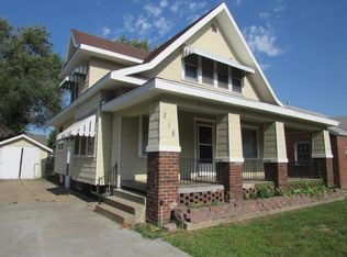 218 S 9th St, Salina, KS 67401