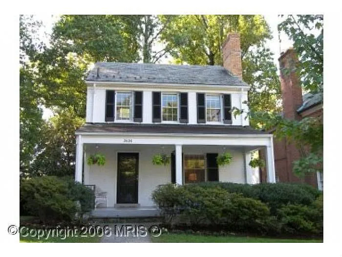 3424 Livingston St NW photo 1